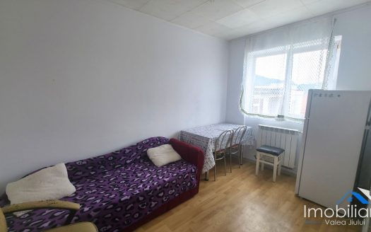 Apartament 3 camere de inchiriat – Vulcan | Str. Traian | Etaj 4