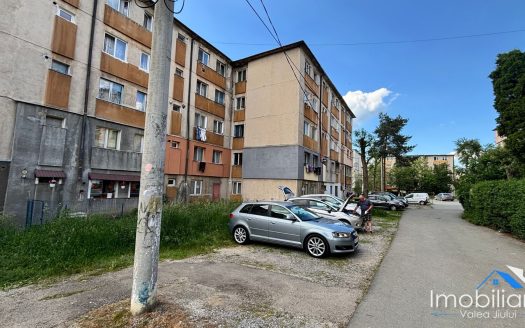 Apartament 2 camere – Petrosani | Str. Venus | Parter | Intrare separata