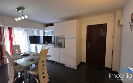 Apartament 2 camere de vânzare – Str. Policlinicii | Lupeni